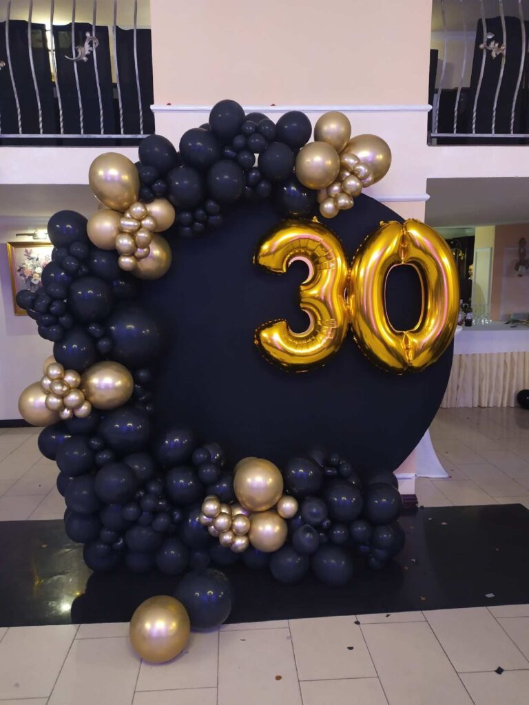 800 zł Przykładowa ścianka
